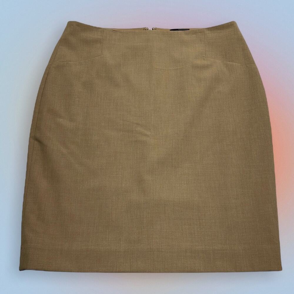 THE LIMITED Women’s 8 Tan Skirt